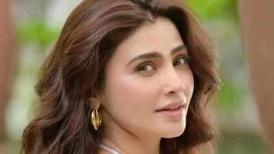 Daisy Shah recalls UNCONFORTABLE fan encounters; Says some get too close; ‘Can smell them reeking of alcohol’