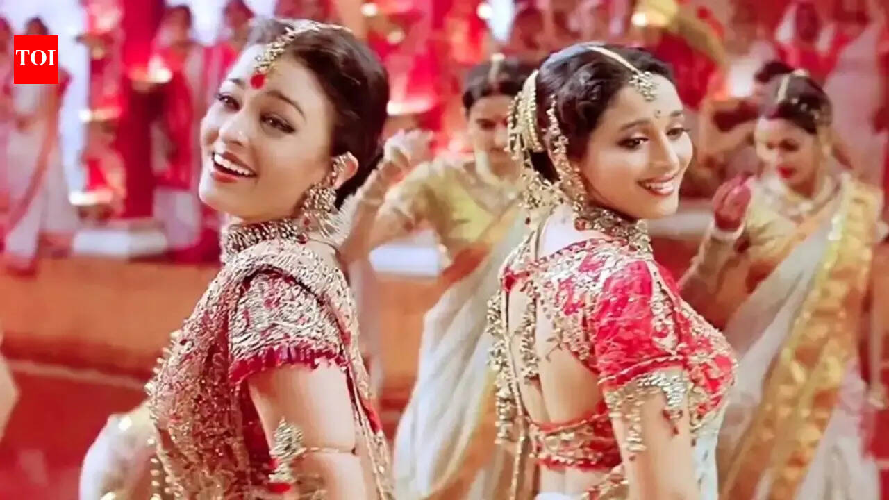 Madhuri Dixit was four months pregnant, but rehearsed for 13 hours for one step in 'Dola Re Dola', didn't ask Saroj Khan to change it: 'She had fever, felt dizzy'