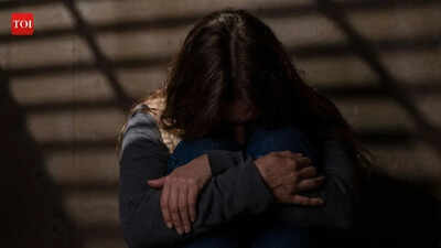 Mumbai shocker: Two minor girls groped at Kurla and Dadar stations; 2 held