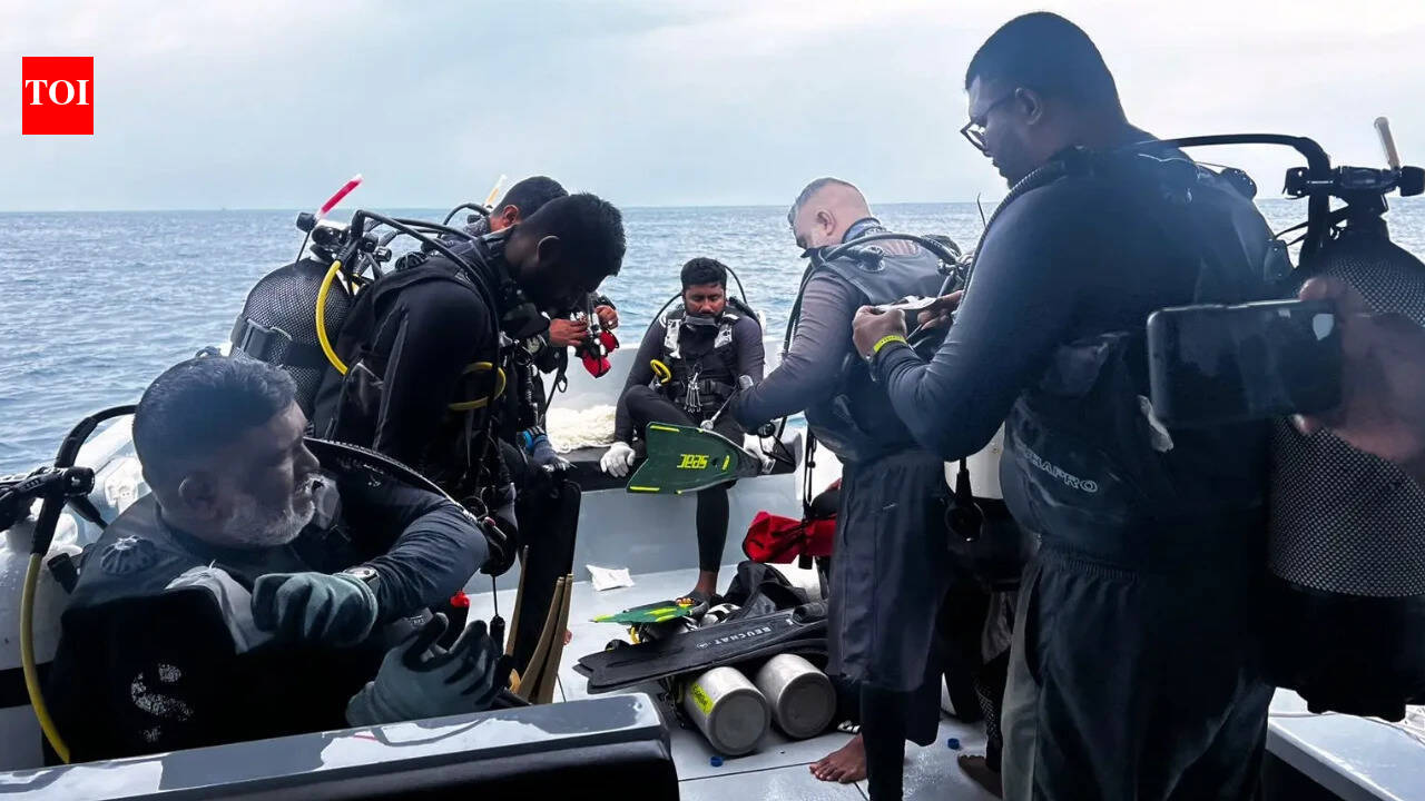 Finnish divers recover 2 of dead Italians from underwater cave in Maldives