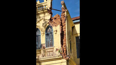 100-yrs-old heritage residence faces neglect again