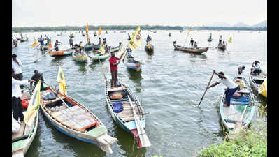 Fishermen sail in 100 boats to thank Naidu for welfare aid