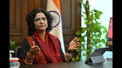 Women In Distress? Help Just 10 Mins Away