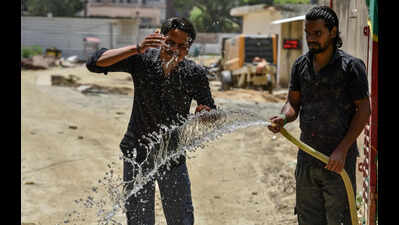 Gurgaon’s maximum temperature nears 45°C, heat spell here to stay
