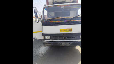 Decomposed body of man found in pickup truck