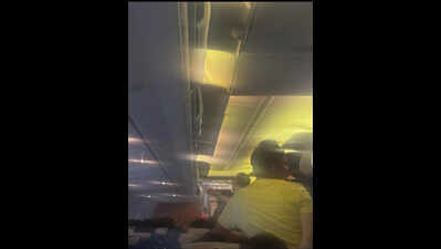 Pune-bound AI Exp passengers stuck in overheated flight for 3 hours