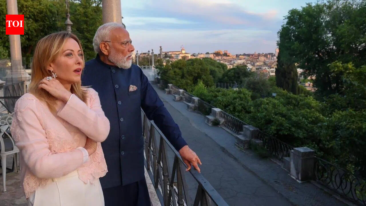 Car ride, dinner, visit to iconic Colosseum: 'Melodi' moments from Rome ahead of talks
