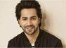 Varun APOLOGISES to fans who waited 5 hours at Lucknow event