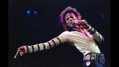  Why is Gen Z moonwalking to Michael Jackson?