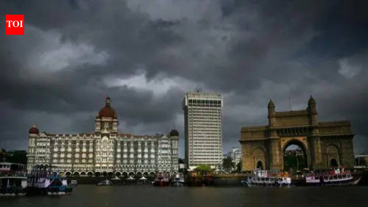 Gateway of India yacht rides in Mumbai: Pontoon fee may drop from Rs 90 per passenger to Rs 50