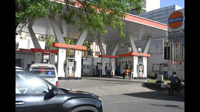 Dealers move HC against oil cos on short supply