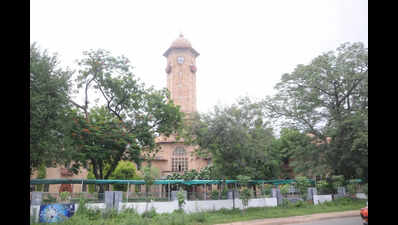 Gujarat University assigns census work to contract employees, triggers row