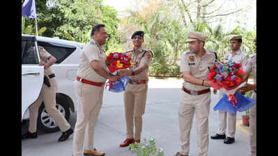 New Gurgaon police chief wants to promote carpooling to ease traffic problem