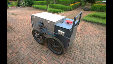 Agri varsity patents ‘fridge-on-wheels’ for vegetable vendors