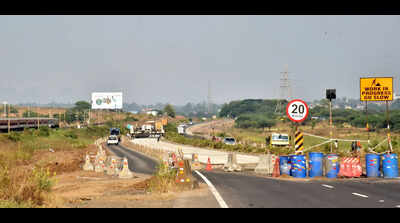 Road work on Mumbai-Agra highway stretch reduces traffic to a crawl, commuters fume