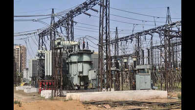 As Gurgaon sizzles at 44°C, heat and tempers rise over long outages