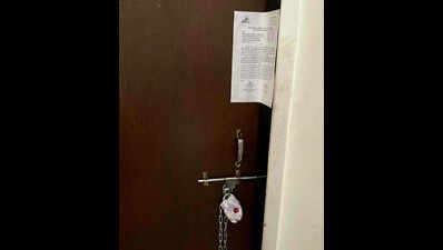 PMC seals premises used for RCC Classes in Deccan for multiple violations related to illegal use & structural alterations