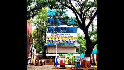 PMC seals premises used for RCC Classes in Deccan for multiple violations related to illegal use & structural alterations