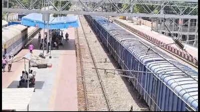 Banda bakes at 48°C, red alert issued as heatwave intensifies