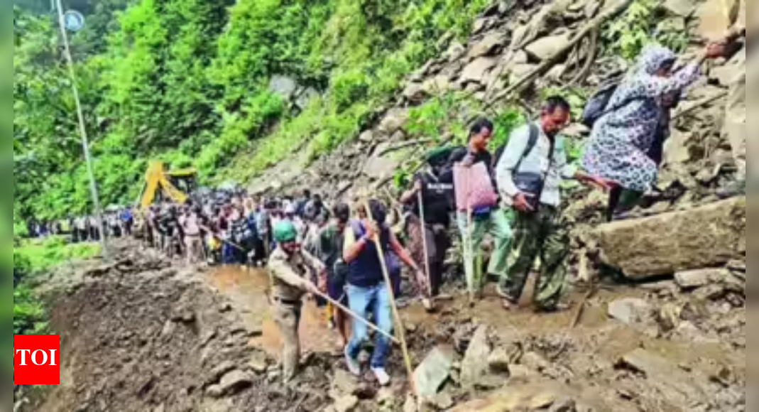 Landslide blocks Kedarnath road; 10,000 stranded pilgrims rescued