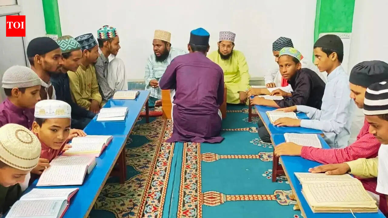 Vande Mataram now compulsory in all West Bengal madrassas | Kolkata News