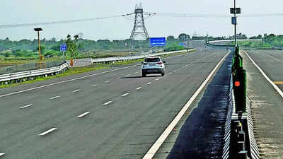 Road to be taken: Pay Rs 275 to drive on 63km-long Lucknow-Kanpur e-way