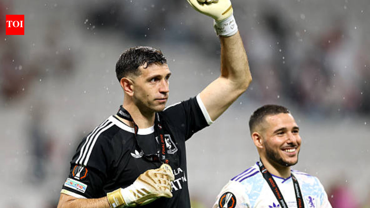 The Martinez Gamble: Why Emery’s Reliance on an Injured Keeper Risks Villa’s Future