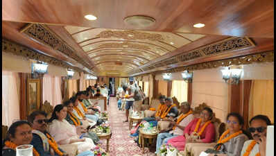 Palace on Wheels reaches Jaipur with first full charter in May