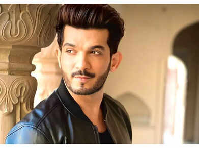 Feel grateful: Arjun Bijlani on completing 22 years in showbiz