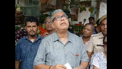 MLA identifies illegal structures in SL mkt