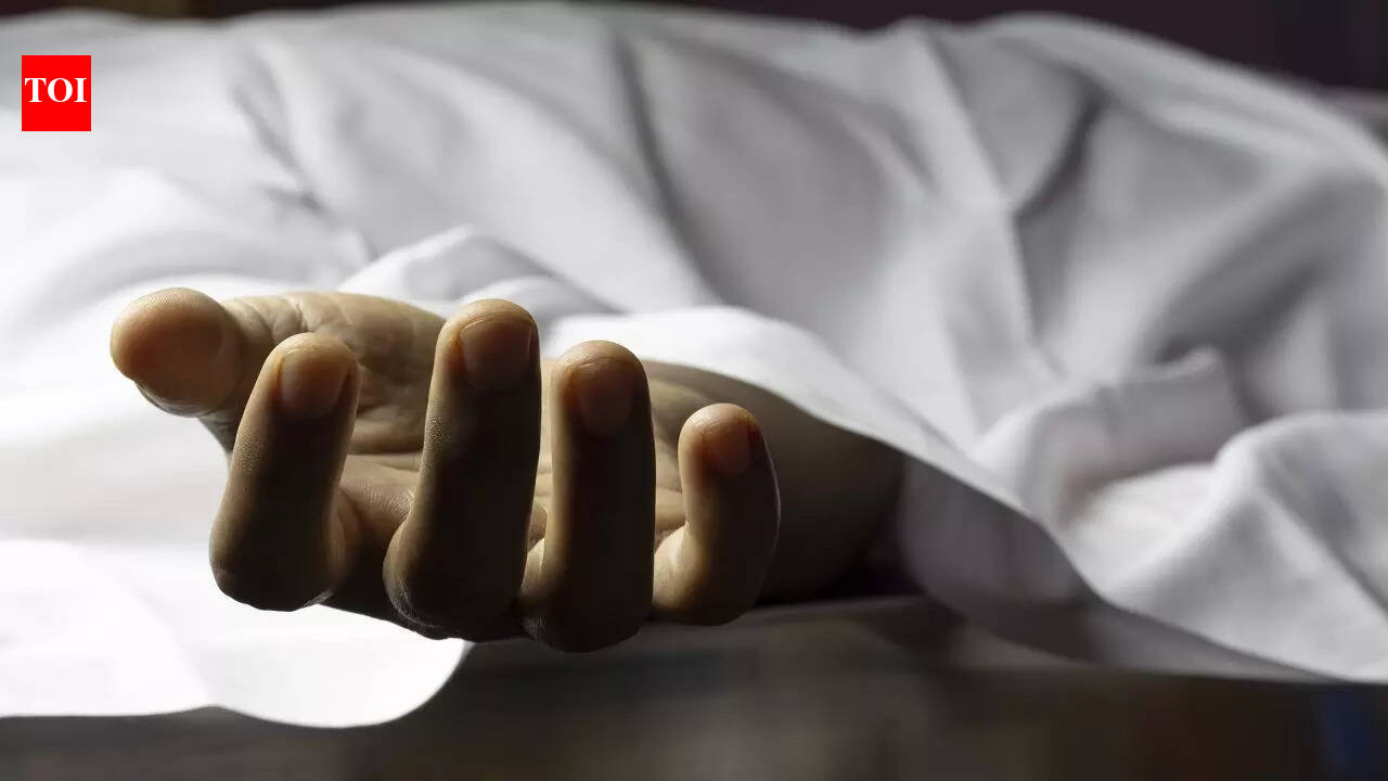 Husband held for killing wife, daughter in Pakur