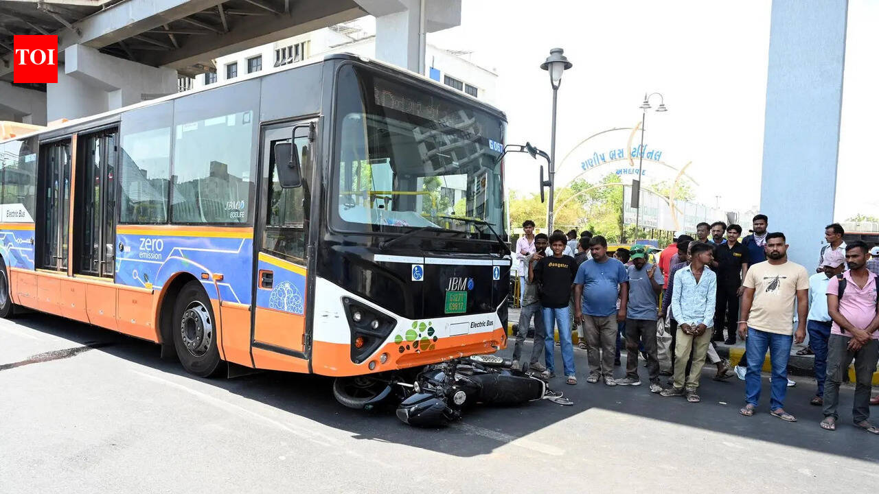 79 traffic congestion points delaying AMTS, BRTS buses identified