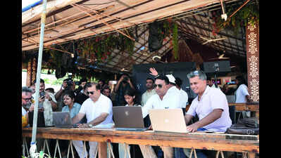 With beer, fish and shacks, CM moves to attract digital nomads