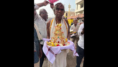 ₹70 lakh diamond crown missing from Gudivada temple in Andhra Pradesh’s Krishna district sparks outrage