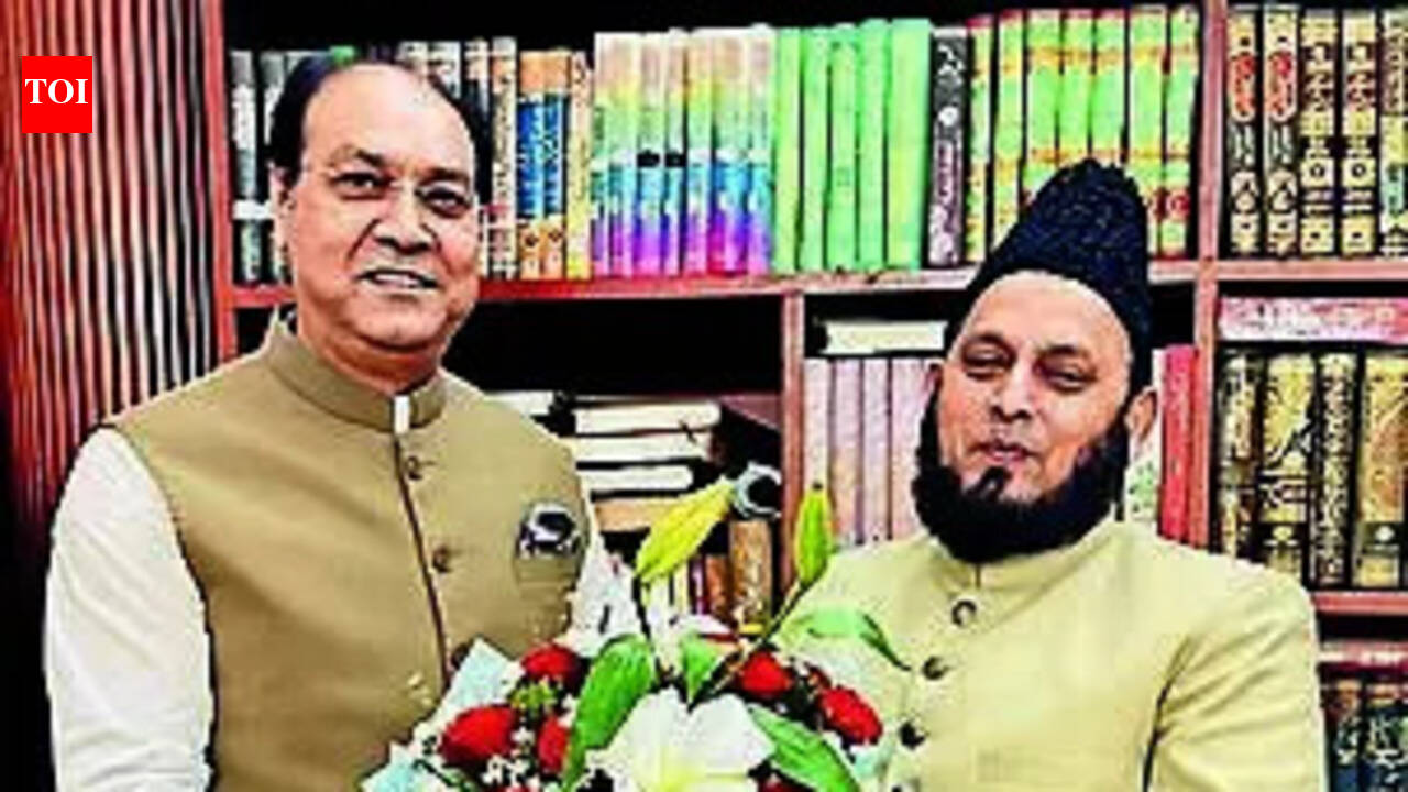 After CM’s stance on namaz, clerics say Bakrid prayers will be offered at mosques, Eidgahs