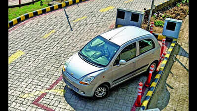  Amdavadis fail parallel parking test