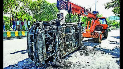 No bail for Noida worker ‘caught on cam setting fire to car’