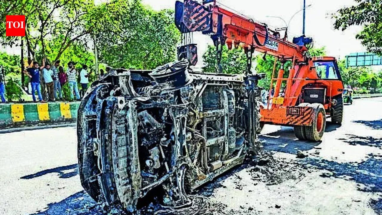 No bail for Noida worker ‘caught on cam setting fire to car’