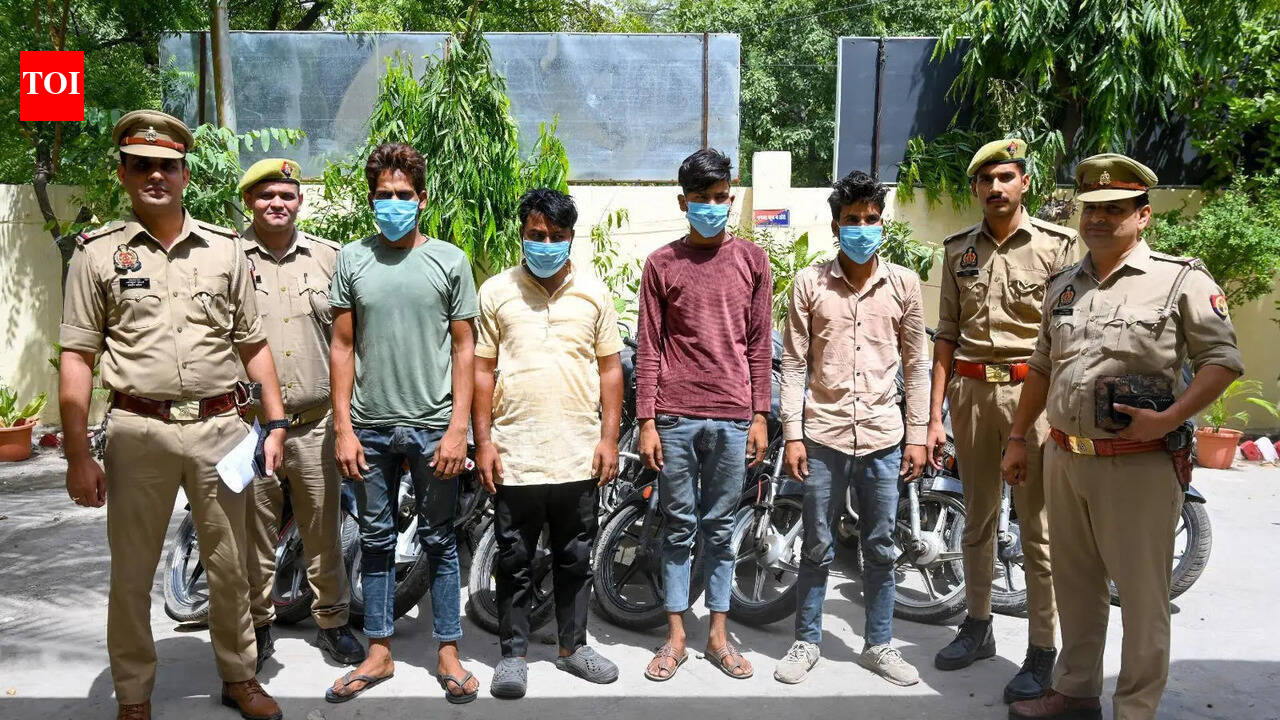 What’s cooking? Chhole kulche, paratha &amp; robbery plan