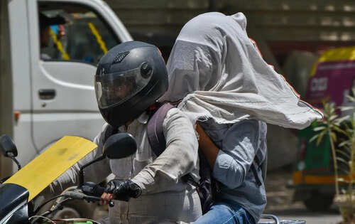 Mercury stays above 40&deg;C in Gurgaon, high night temperature adds to blazing heat