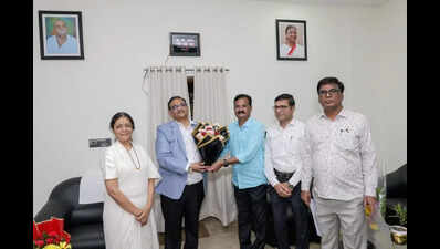 Peshwe assumes charge as pro-VC