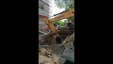 JCB damages HT cable, 8,000 left without power