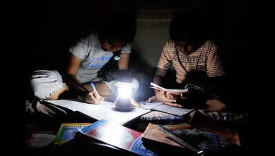 Prolonged power cuts amid rising heat make nights miserable in Chennai