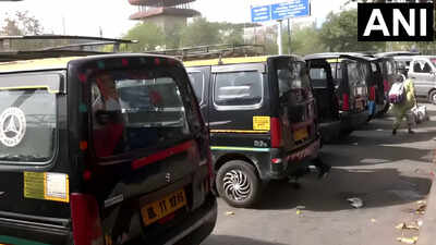 Strike has little impact on daily commuters as cabs & autos run