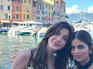 Shanaya wishes Suhana on birthday; Actress shares vacation picture together