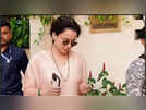 Kangana reacts to wedding rumours after mangalsutra appearance