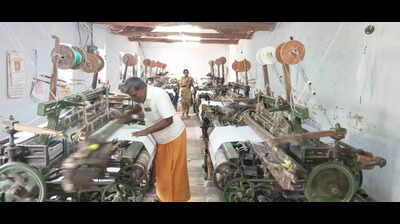 Powerloom owners seek legal protection for wage hike agreement amid reduced payments