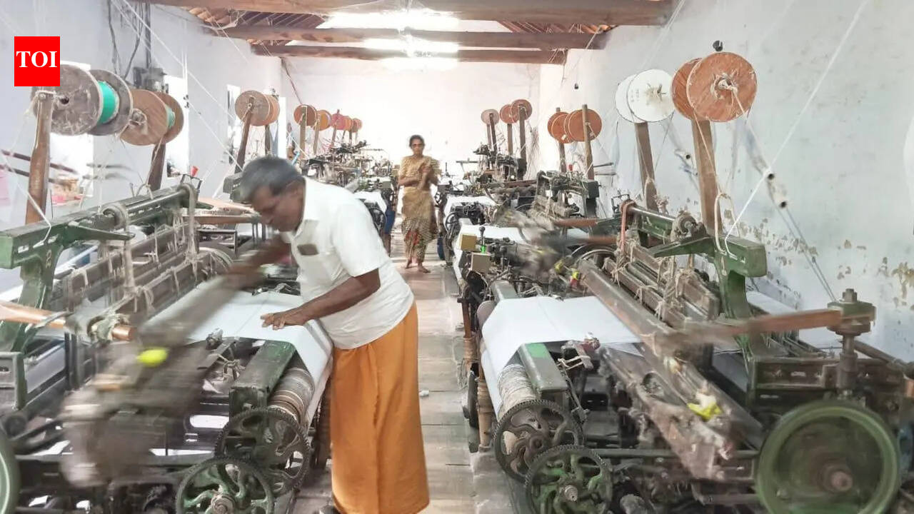 Powerloom owners seek legal protection for wage hike agreement amid reduced payments