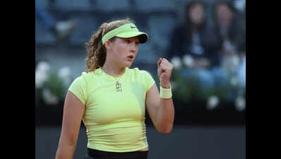 Sania Mirza tips Andreeva to lift women’s singles trophy at French Open