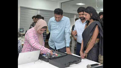Govt plans cap on computer science engg intake: Min